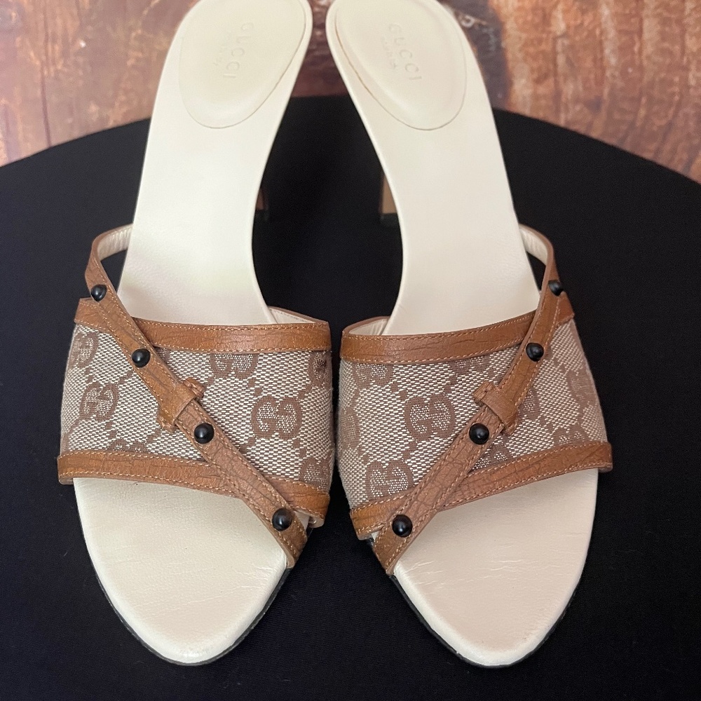 Gucci logo signature print canvas slide sandal